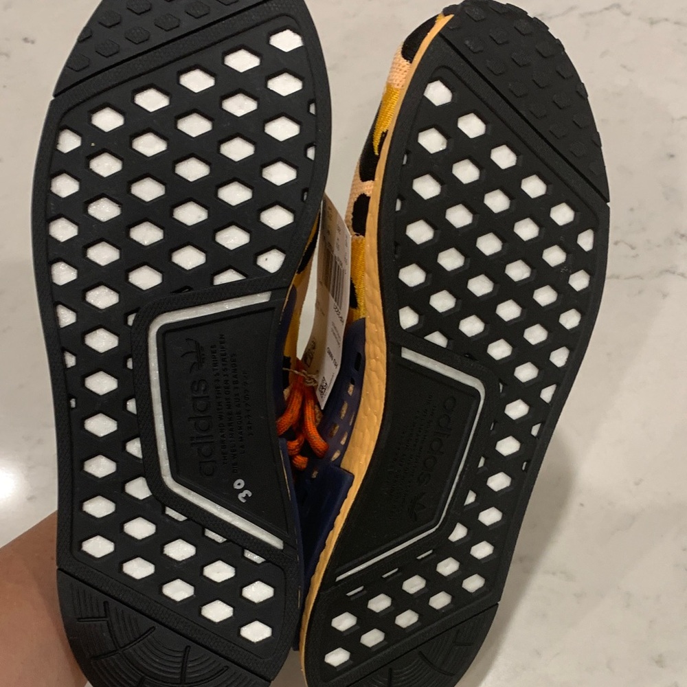 HU NMD Adidas - Picture 7 of 7